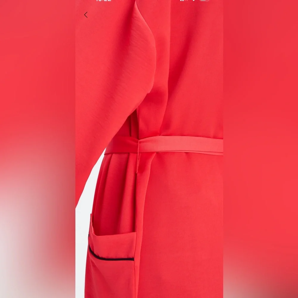NWT-‎ Fabletics EcoSatin Robe - Red with black trim; size Medium